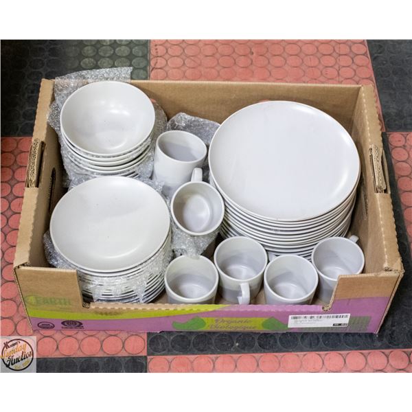 LARGE VOLUME OF DISHES AND BOWLS W/CUPS+MUGS