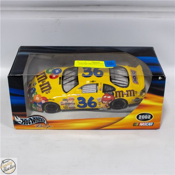 VINTAGE 2002 M&M'S HOT WHEELS NASCAR 1:24 SCALE