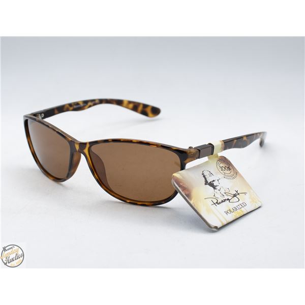 PAIR OF NEW FOSTER GRANT SUNGLASSES