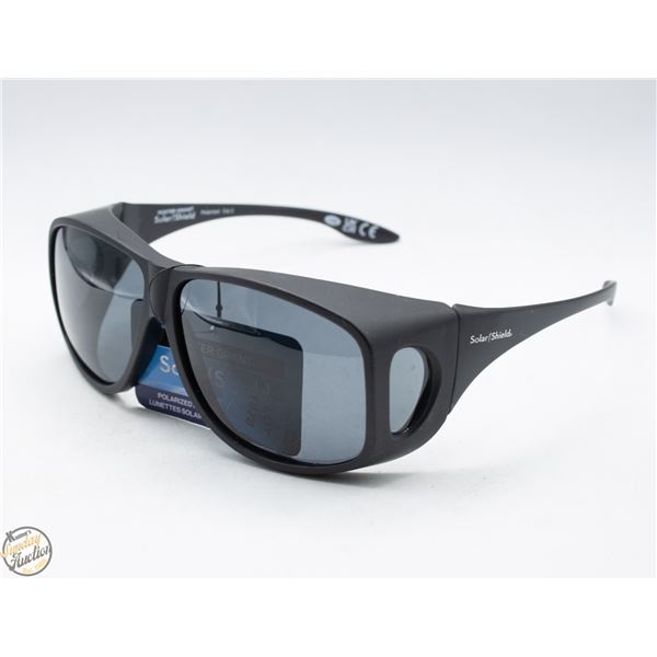 PAIR OF NEW FOSTER GRANT SUNGLASSES