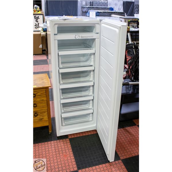LEONS L2 UPRIGHT FREEZER- 7.0 CU.FT. H-56" W-22.5"