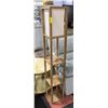 Image 1 : SOLID WOOD FLOOR STANDING ACCENT LAMP WITH