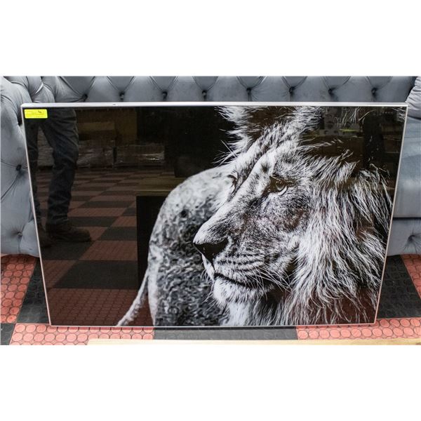 BLACK AND WHITE LION PORTRAIT GLOSS GLASS