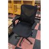 Image 1 : FULL SIZE BLACK COMPUTER/OFFICE CHAIR -