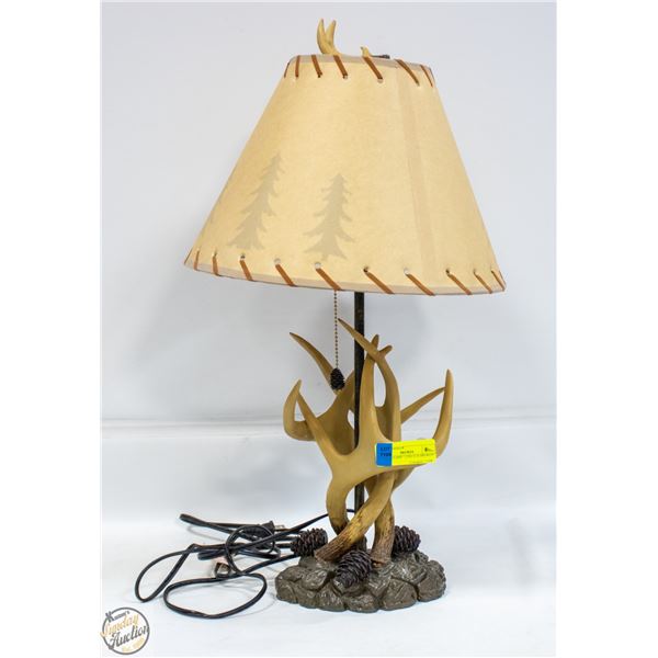 ESTATE LAMP FARMHOUSE/CABIN ANTLER DESIGN