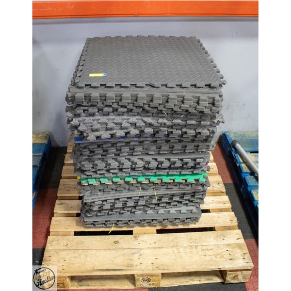 4 SQ FT INTERLOCKING FLOOR TILES