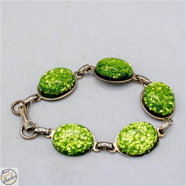 VTG GREEN SERPENTINE BRACELET ESTATE