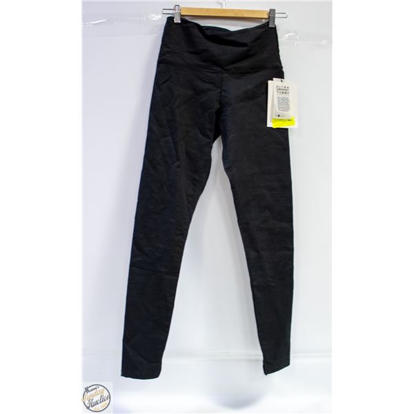 NEW WITH TAGS - SVELTE ULTRA COMFORTABLE
