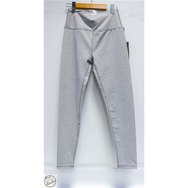 NEW WITH TAGS GREY HERRINGBONE LADIES