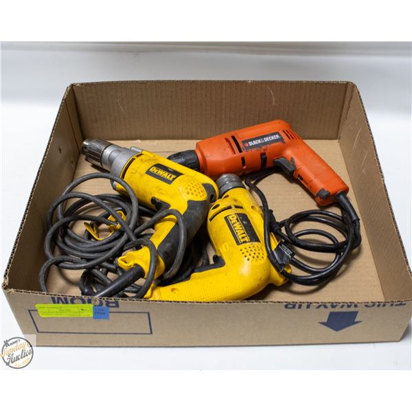 **BAILIFF SEIZED** 3 CORDED POWER CORDS 2 DEWALT &