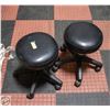 Image 1 : 2 X HYDRAULIC STOOL