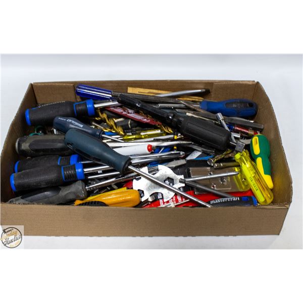 FLAT OF ASSORTED HAND TOOLS