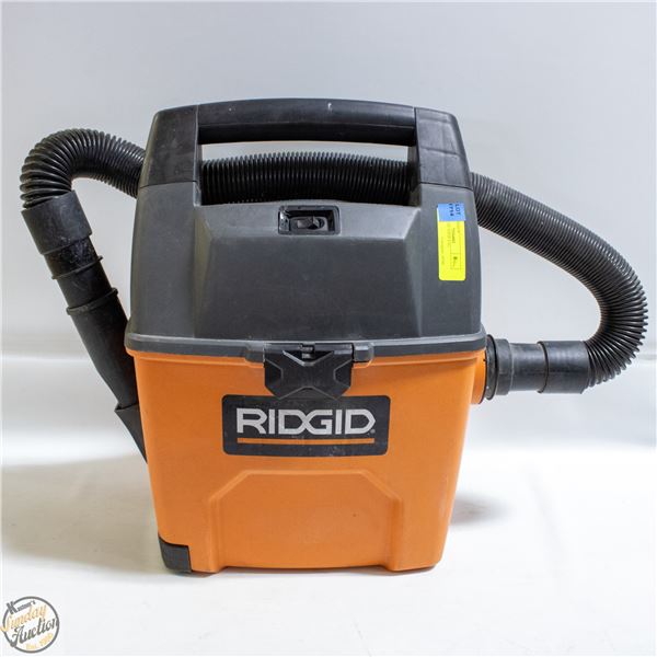 RIDGID 3 GAL SHOP VAC