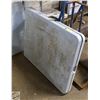 Image 1 : FOLDING 6FT RESIN TABLE