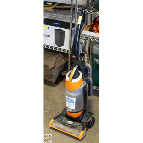 BISSELL VACUUM CLEANER