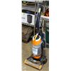 Image 1 : BISSELL VACUUM CLEANER