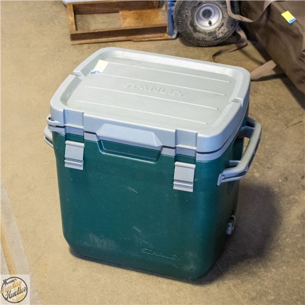 STANLEY 30 LITER COOLER