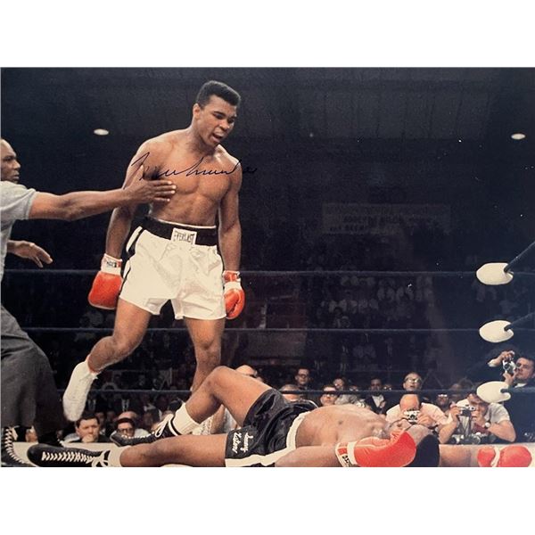 Muhammad Ali facsimile signed photo
