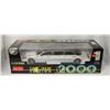 Image 1 : LARGE LINCOLN LIMOUSINE DIECAST SUNSTAR 1:18
