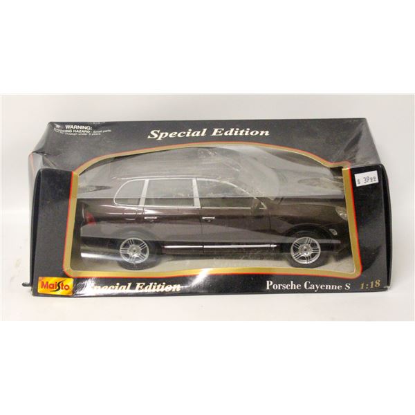 PORSCHE CAYENNE S 1:18 DIECAST
