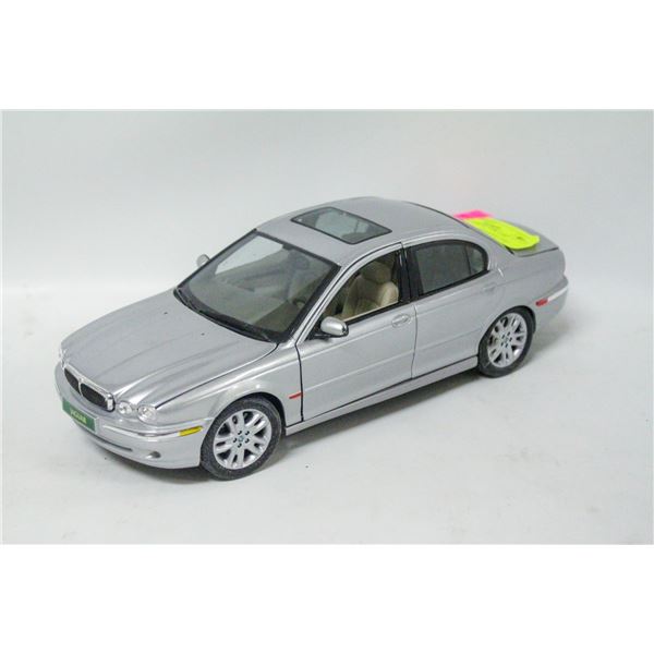 JAGUAR X TYPE SILVER 1:18 DIECAST