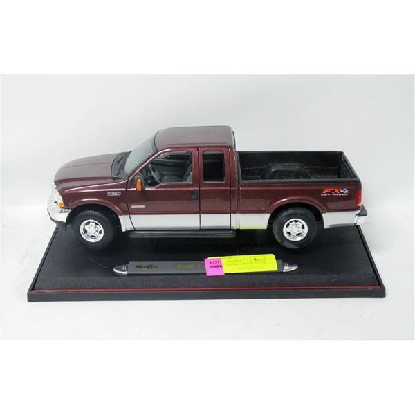 2006 FORD F350 DIECAST 1:18 TRUCK ON BASE
