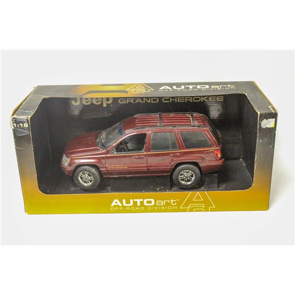 AUTO ART JEEP GRAND CHEROKEE 1:18