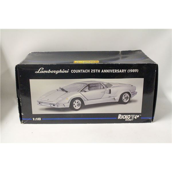 1989 LAMBORGHINI COUNTACH 1:18 DIECAST