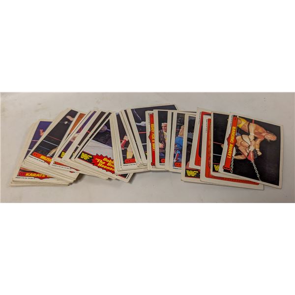 LARGE LOT OF 1985 PRO WRESTLING CARDS
