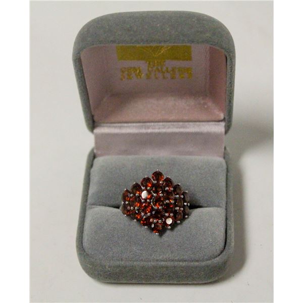 925 SILVER RING WITH GARNET STONE CLUSTER