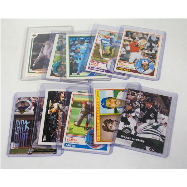 LOT OF ASSORTED STAR SPORTS CARDS