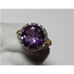 Amethyst & Diamond Ring 5.84 Carat Total Weight
