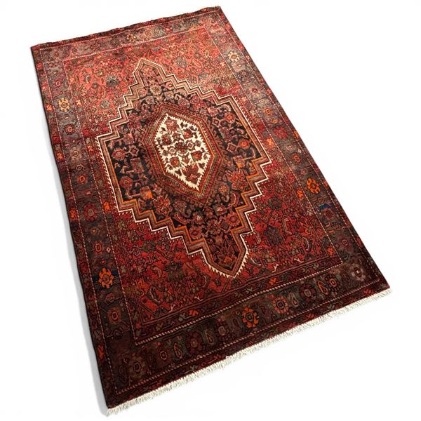 100% Hand Knotted Made in Iran 6'7"x4'3" Zanjan Region Geometric Pattern Map Low Pile Carpet (386)