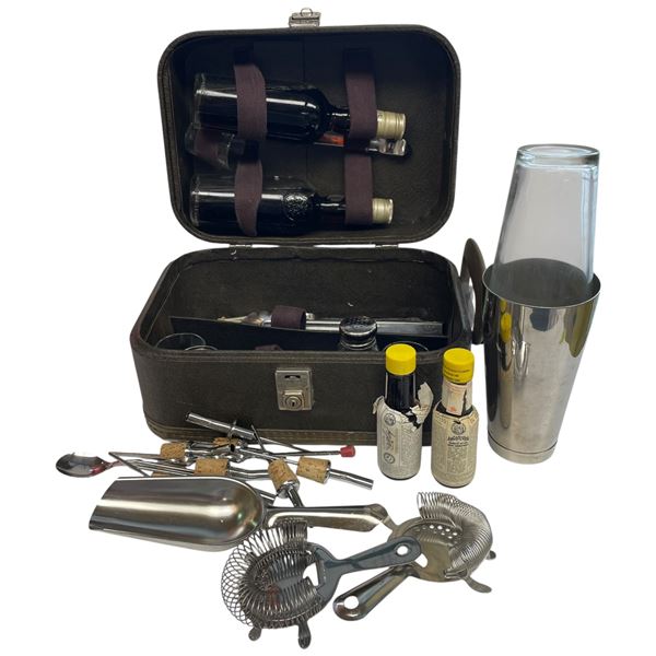 Vintage Portable Bar Set in Case