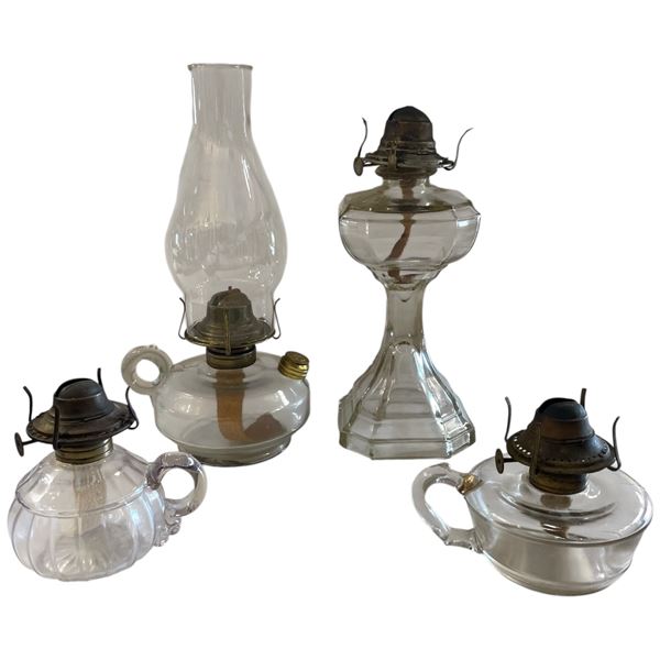 4 Antique Kerosene/Oil Lamps & 1 Chimney