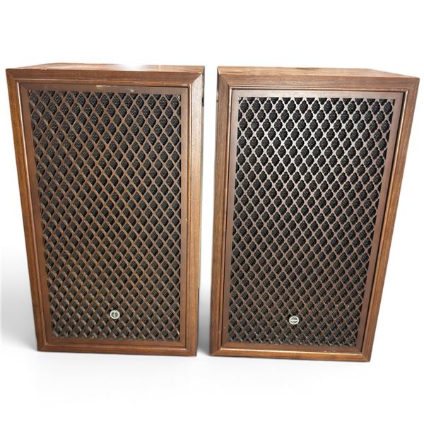 Pair of Sansui SP-200 Speakers 2-Way Acoustic Suspension Design 1970s Japan