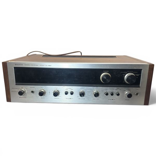 Pioneer Stereo Receiver Model SX-990 Solid-State Analog Circuitry Late 1970s
