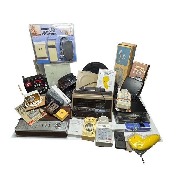 Mixed Assorted Vintage and New Electronics (Answering Machine, Speakers, AC Invertor and More)