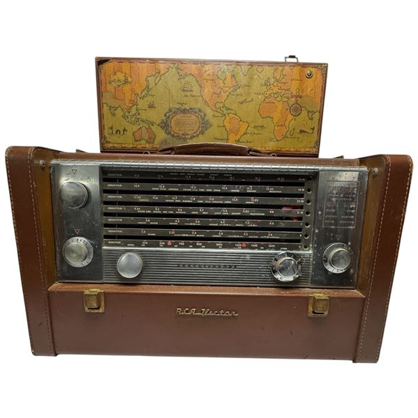 RCA Victor Model 3-BX-671 Portable Tube Radio 1950s