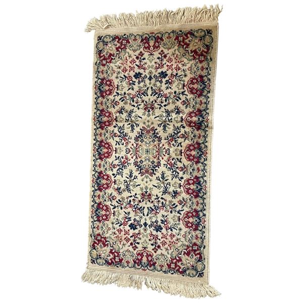 Eaton's Amara Pure Worsted Wool Area Carpet - 24" x 48"