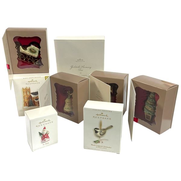 New in Box Hallmark "Yuletide Harmony Tree" & 7 Keepsake Ornaments in Original Boxes