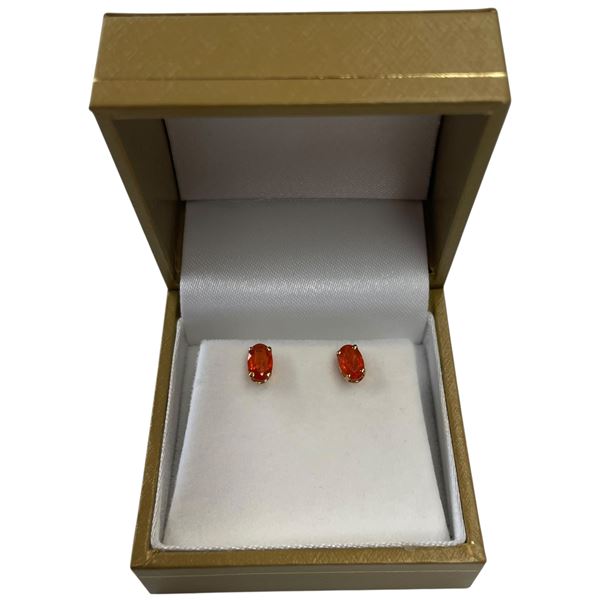 14KT Gold Orange Hessonite Garnet Stud Earrings - 0.75 CTW - Claw Set 3 x 5mm gems (Total weight: 0.