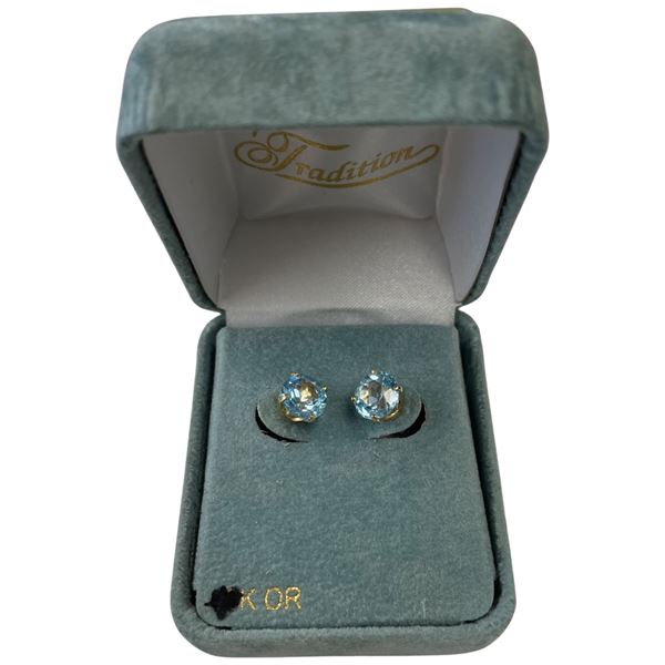 18KT Round Blue Topaz Stud Earrings - 2.5 CTW - 7.5 mm gems (Total weight: 1.5 grams)