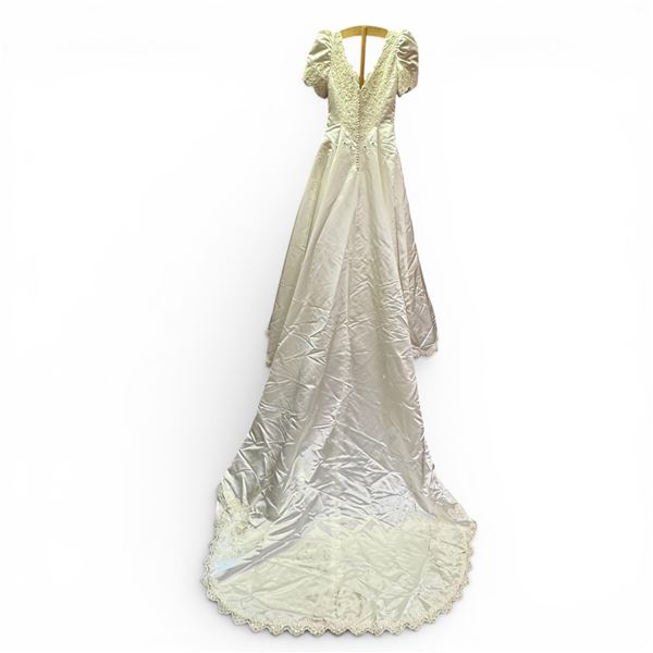 Vintage Wedding Dress Alfred Angelo Dream Maker Very Long Train