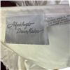 Image 4 : Vintage Wedding Dress Alfred Angelo Dream Maker Very Long Train