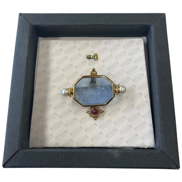 14K Gold Tagliamonte Venetian Intaglio Glass Convertible Brooch/Pendant (Total weight: 9 grams) Broo