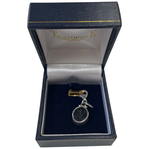 .925 Silver Tagliamonte Black Venetian Glass Intaglio Charm ( Total weight: 1.89 grams)Charm 10.8 x 