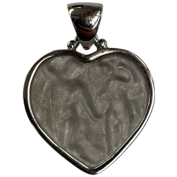 14K White Gold Tagliamonte Embossed Heart Pendant  (Total weight: 2.1 grams) Heart is : 20 x 23mm