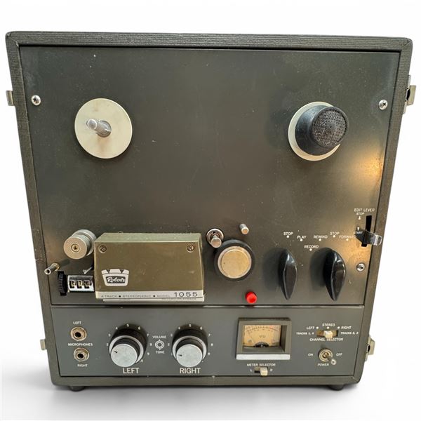 Roberts 1055 Reel to Reel Tape Recorder 1960s Stereo Audio Portable Model