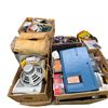 Image 2 : Pallet Lot Vintage Electronics: Parts, New Old Stock, Used, Computer, Audio/visual and More # 7